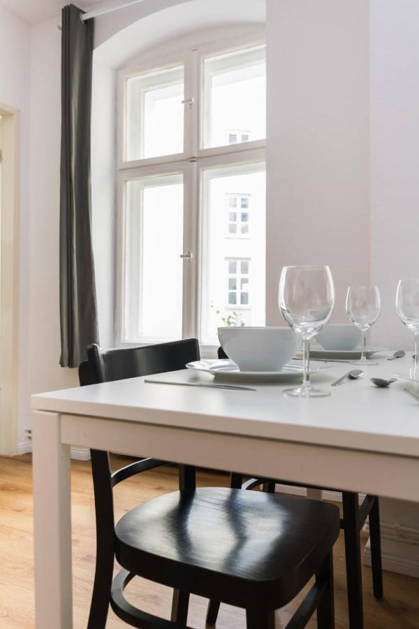 Old Town Apartment *