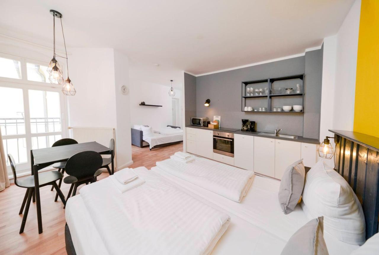 Old Town Apartment *
